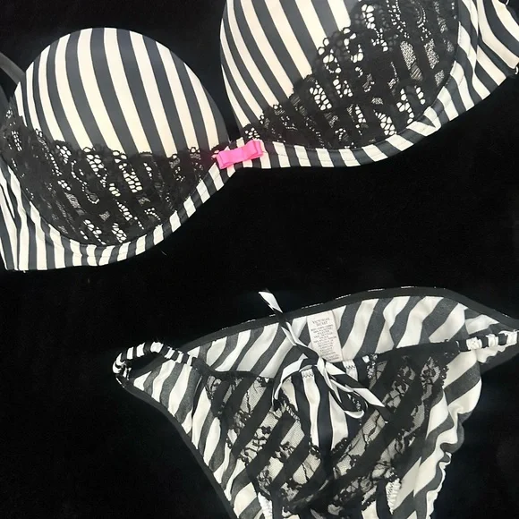 Vintage Victoria's Secret Stripped Bra And Panty Set - Picture 3 of 5
